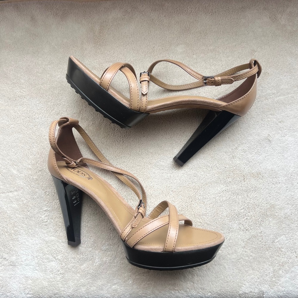 Tod's Women EU 41 fits like US 10 Tan Leather Platform Strappy Heeled‎ Sandals